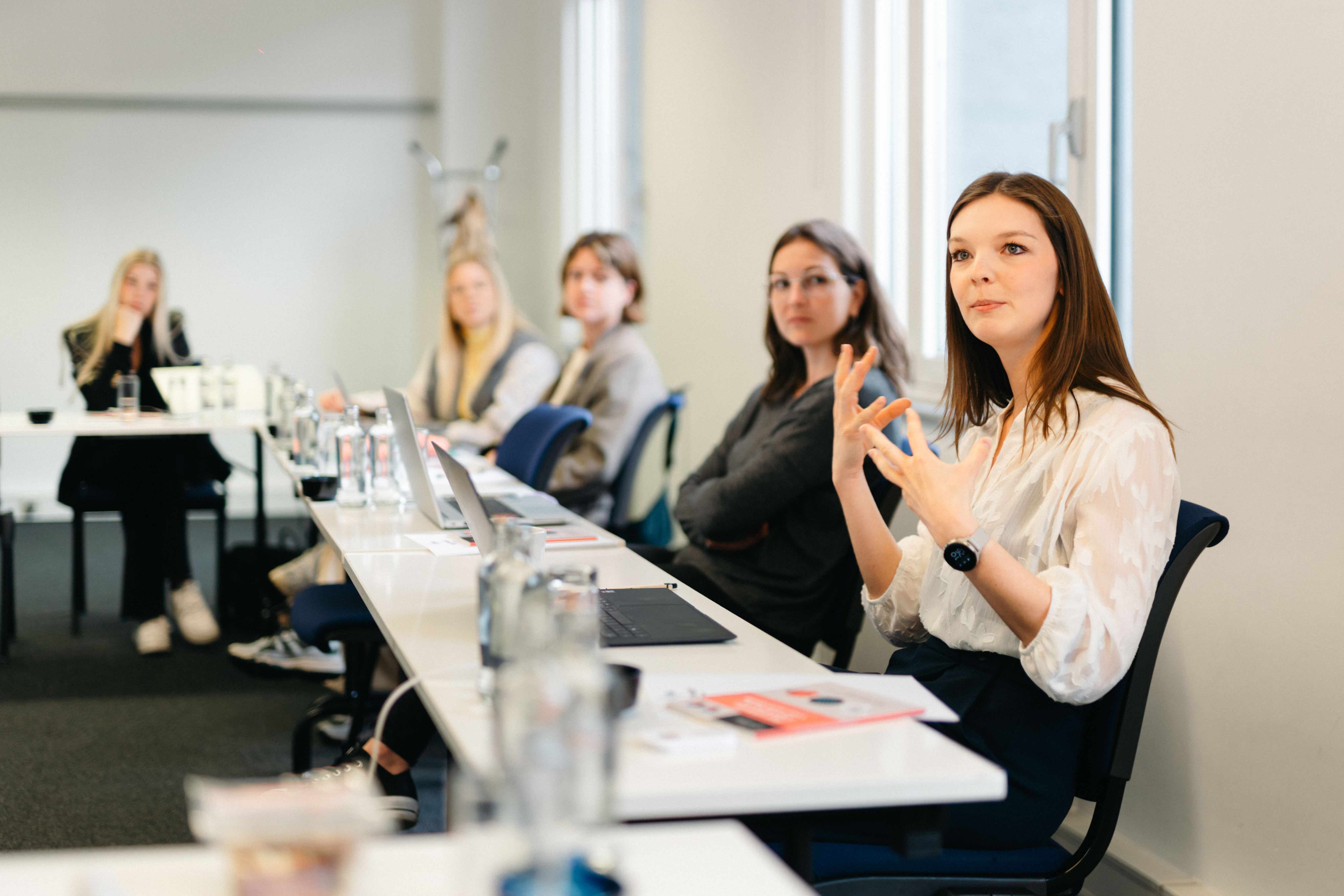 Deelnemers tijdens een Classroom